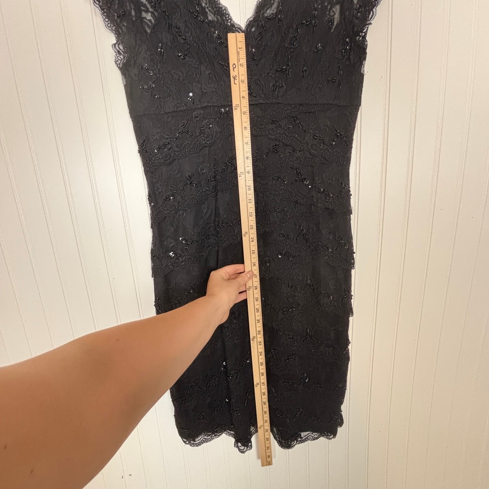 Marina Lace Sheath Dress Women 12 Black Sequin Beaded Tiered Cocktail V-Neck - Picture 10 of 12